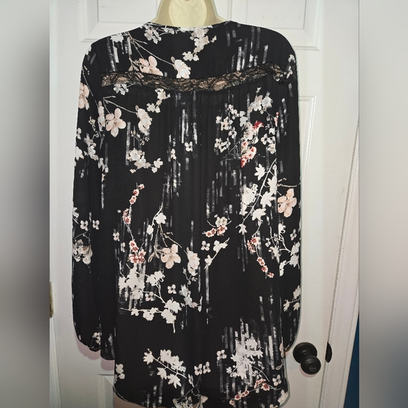 White House Black Market Sheer & Lace Floral Blouse - Picture 6 of 7